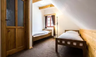 HÁJ - roubenka - foto číslo 16