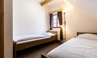 HÁJ - roubenka - foto číslo 1