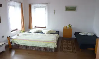 JIŘETÍN POD JEDLOVOU - chalupa - foto číslo 8