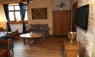 PULICE - chalupa s velkým sálem - foto číslo 12