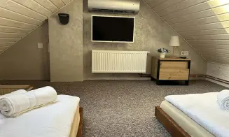 PULICE - chalupa s velkým sálem - foto číslo 4