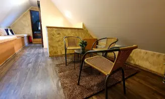 LHOTA U NAHOŘAN - roubenka - foto číslo 22