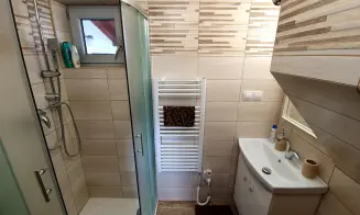 LHOTA U NAHOŘAN - roubenka - foto číslo 6