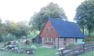 DOLNÍ HEDEČ - roubená chalupa - foto číslo 24
