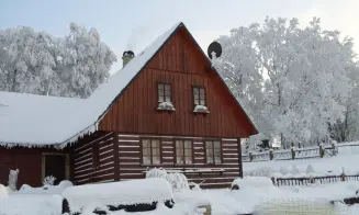 DOLNÍ HEDEČ - roubená chalupa - foto číslo 20