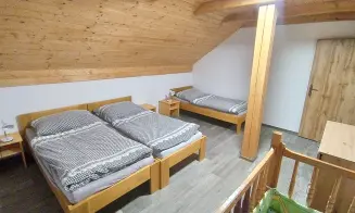 ČENKOVICE - chalupa - foto číslo 15