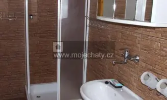 SVIŇOVICE - stylová roubenka - foto číslo 4