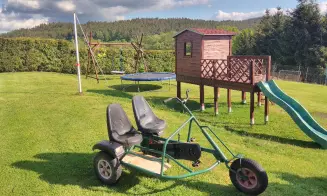 LIBOUŇ - chalupa se zapuštěným bazénem - foto číslo 2