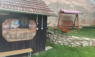 LIBOUŇ - chalupa se zapuštěným bazénem - foto číslo 9