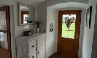 LIBOUŇ - chalupa se zapuštěným bazénem - foto číslo 17