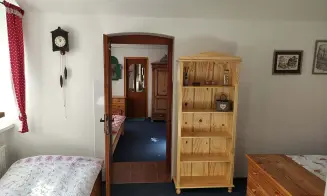 LIBOUŇ - chalupa se zapuštěným bazénem - foto číslo 30