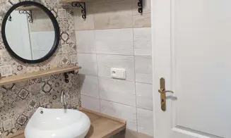 LIBOUŇ - chalupa se zapuštěným bazénem - foto číslo 10