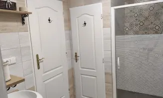 LIBOUŇ - chalupa se zapuštěným bazénem - foto číslo 4