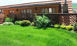 MĚŇANY - chalupa se zapuštěným bazénem - foto číslo 8