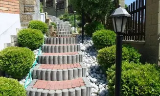 MĚŇANY - chalupa se zapuštěným bazénem - foto číslo 18