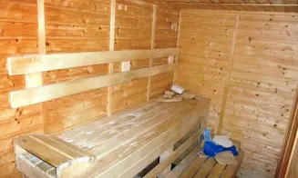 MĚŇANY - chalupa se zapuštěným bazénem - foto číslo 14