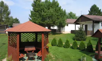 TRHOVKY - 7 chat - foto číslo 1