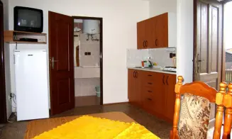 TRHOVKY - 7 chat - foto číslo 10