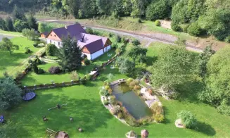 MEZIHOŘÍ - chalupa s přírodním jezírkem - foto číslo 29