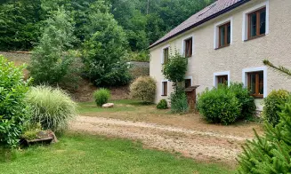 MEZIHOŘÍ - chalupa s přírodním jezírkem - foto číslo 28