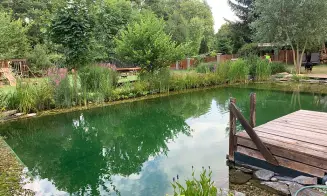 MEZIHOŘÍ - chalupa s přírodním jezírkem - foto číslo 6