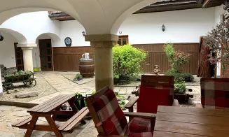 MEZIHOŘÍ - chalupa s přírodním jezírkem - foto číslo 27