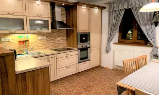 MEZIHOŘÍ - chalupa s přírodním jezírkem - foto číslo 7