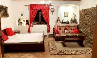 MEZIHOŘÍ - chalupa s přírodním jezírkem - foto číslo 14