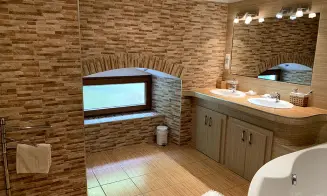 MEZIHOŘÍ - chalupa s přírodním jezírkem - foto číslo 40