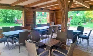 MEZIHOŘÍ - chalupa s přírodním jezírkem - foto číslo 17