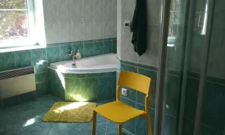 RYCHNOV - luxusní chalupa se zapuštěným bazénem - foto číslo 10