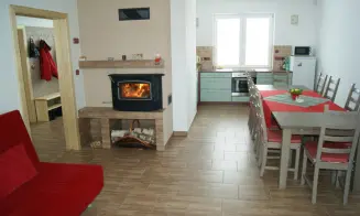 ČERNOV - chalupa - foto číslo 1