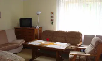 PETROVICE U TŘEBÍČE - chalupa - foto číslo 4