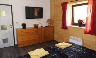 OSÍK - luxusní roubenka - foto číslo 14