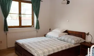 CHRÁSTOV - chalupa s vnitřním bazénem - foto číslo 9