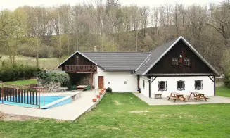 PŘEDHRADÍ - chalupa - hlavní obrázek