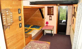 PŘEDHRADÍ - chalupa - foto číslo 15