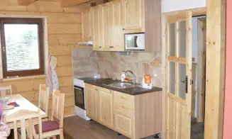 HLUBOKÁ U KRUCEMBURKU - roubenka - foto číslo 18