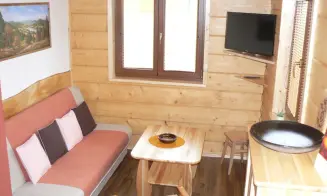 HLUBOKÁ U KRUCEMBURKU - roubenka - foto číslo 5