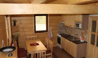 HLUBOKÁ U KRUCEMBURKU - roubenka - foto číslo 14